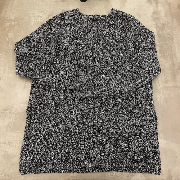 Athleta Switchback Pullover Sweater - Picture 4 of 5